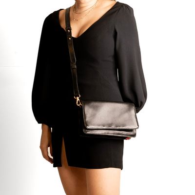 Bolsa Feminina em Couro Transversal Tula Preto
